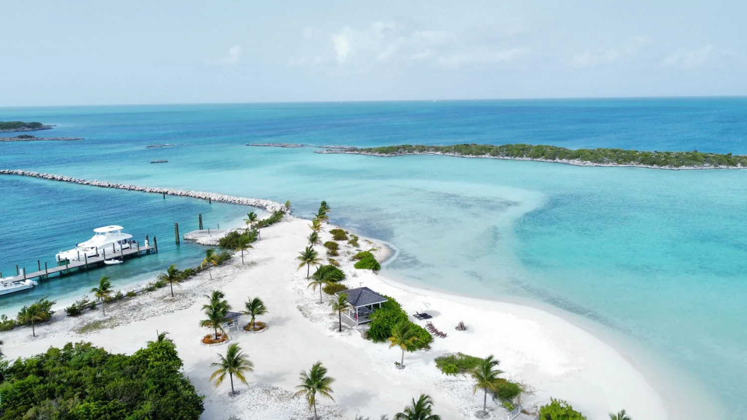 A Bahamas shoreline with turquoise water